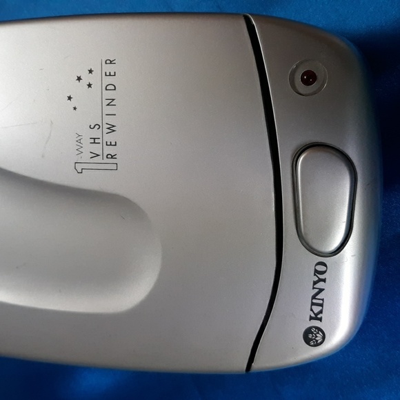 Kinyo 1 Way VHS Rewinder - Picture 2 of 6